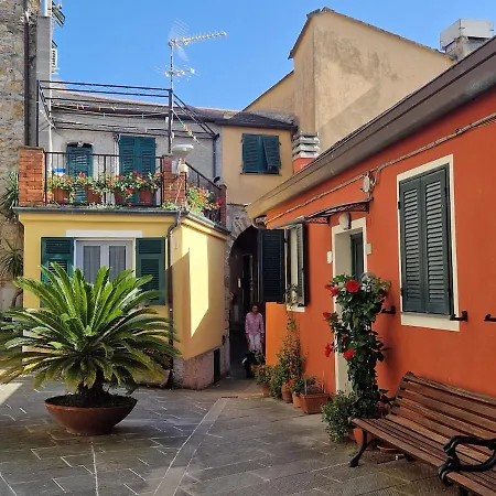 Borgo Ligure Montaretto